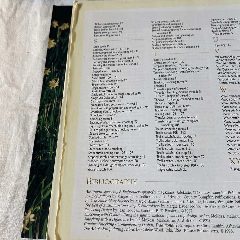 A-Z of Smocking by Country Bumpkin Publications